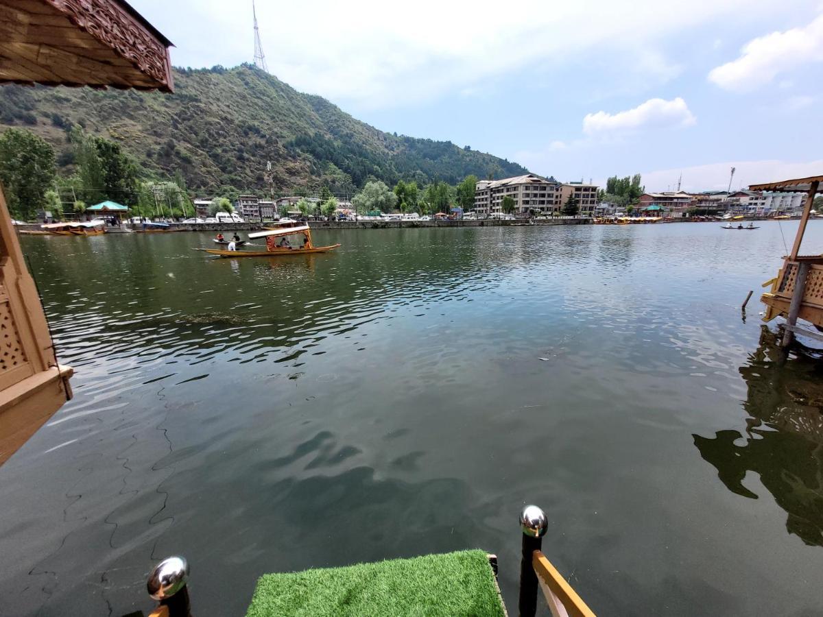 Tashkand Houseboat Srīnagar Exteriör bild